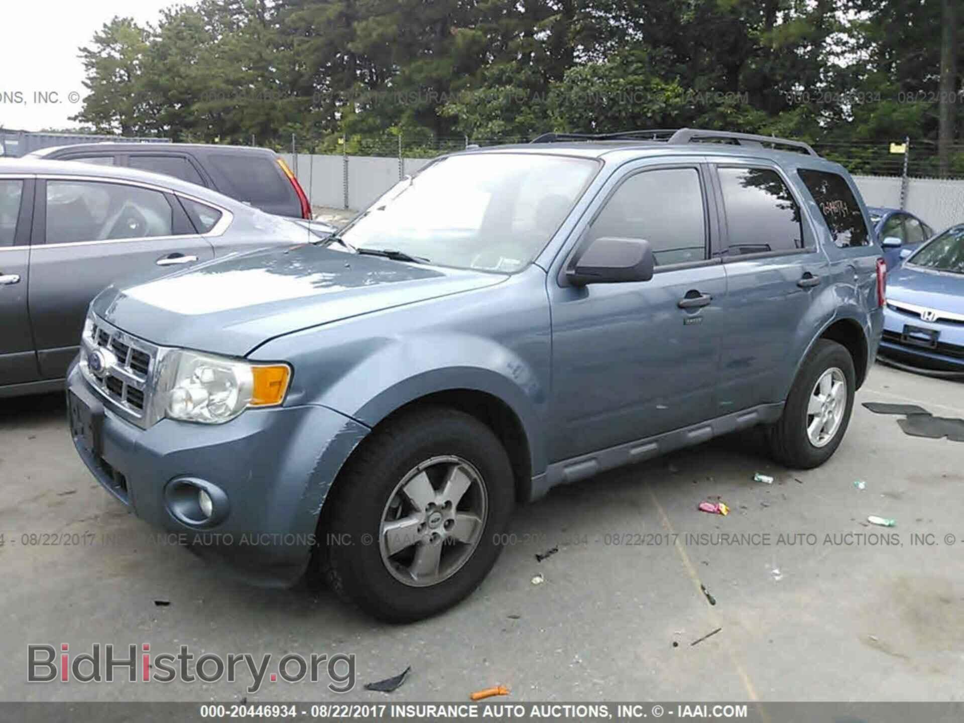 2012 Ford Escape - VIN: 1FMCU0D72CKA19629 - Photo 2