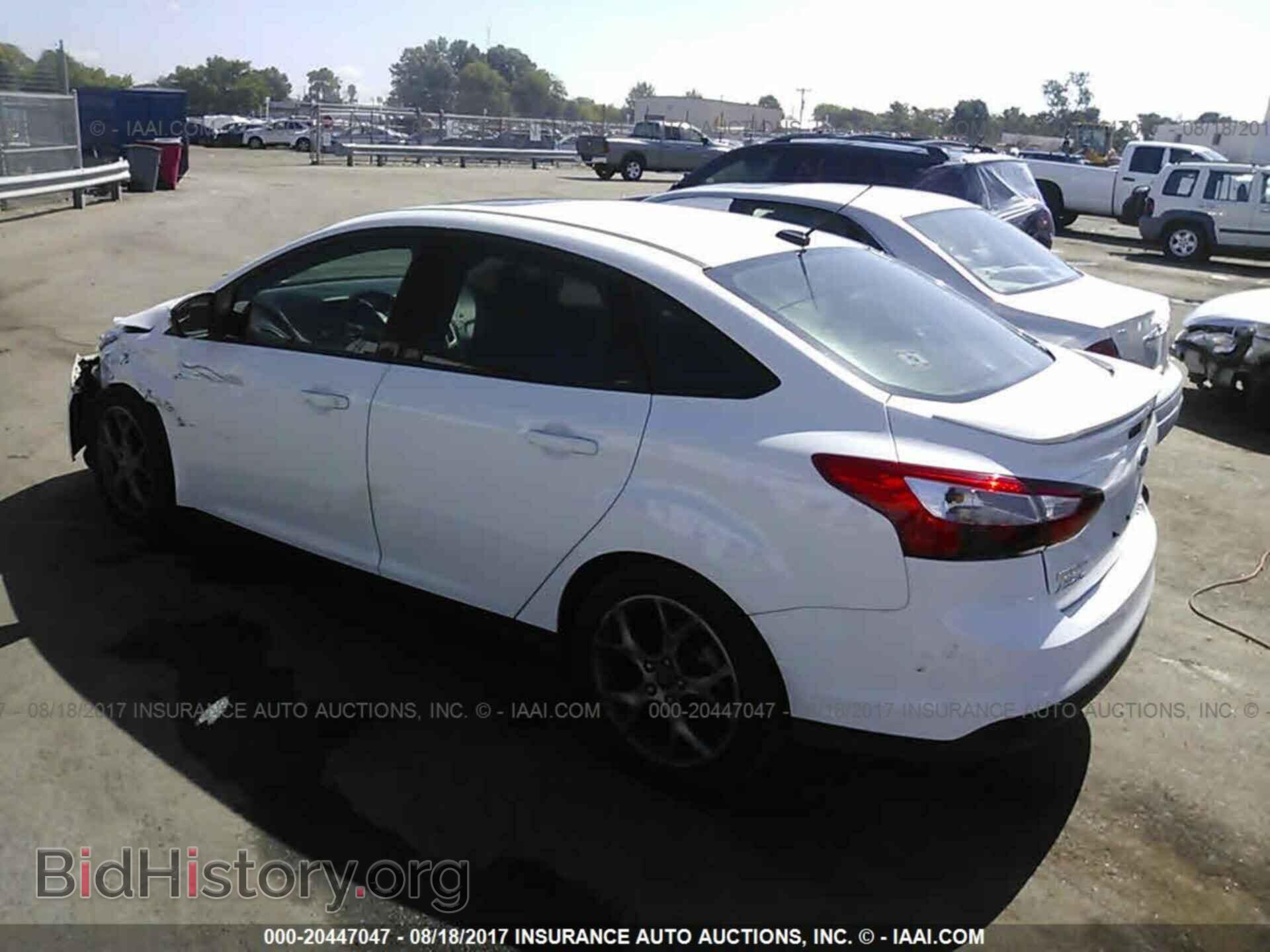 2013 Ford Focus - VIN: 1FADP3F2XDL178502 - Фото 3