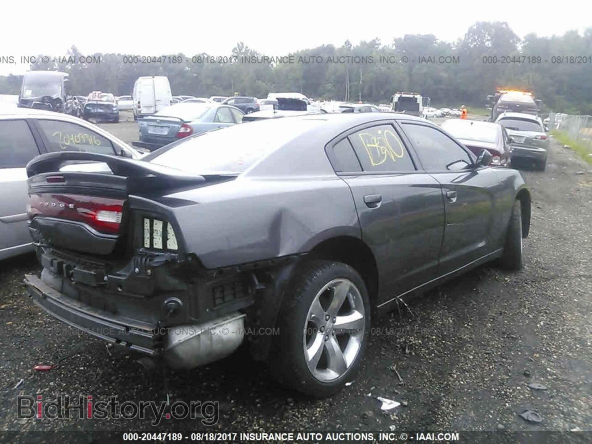 2013 Dodge Charger - VIN: 2C3CDXHG2DH735046 - Photo 4