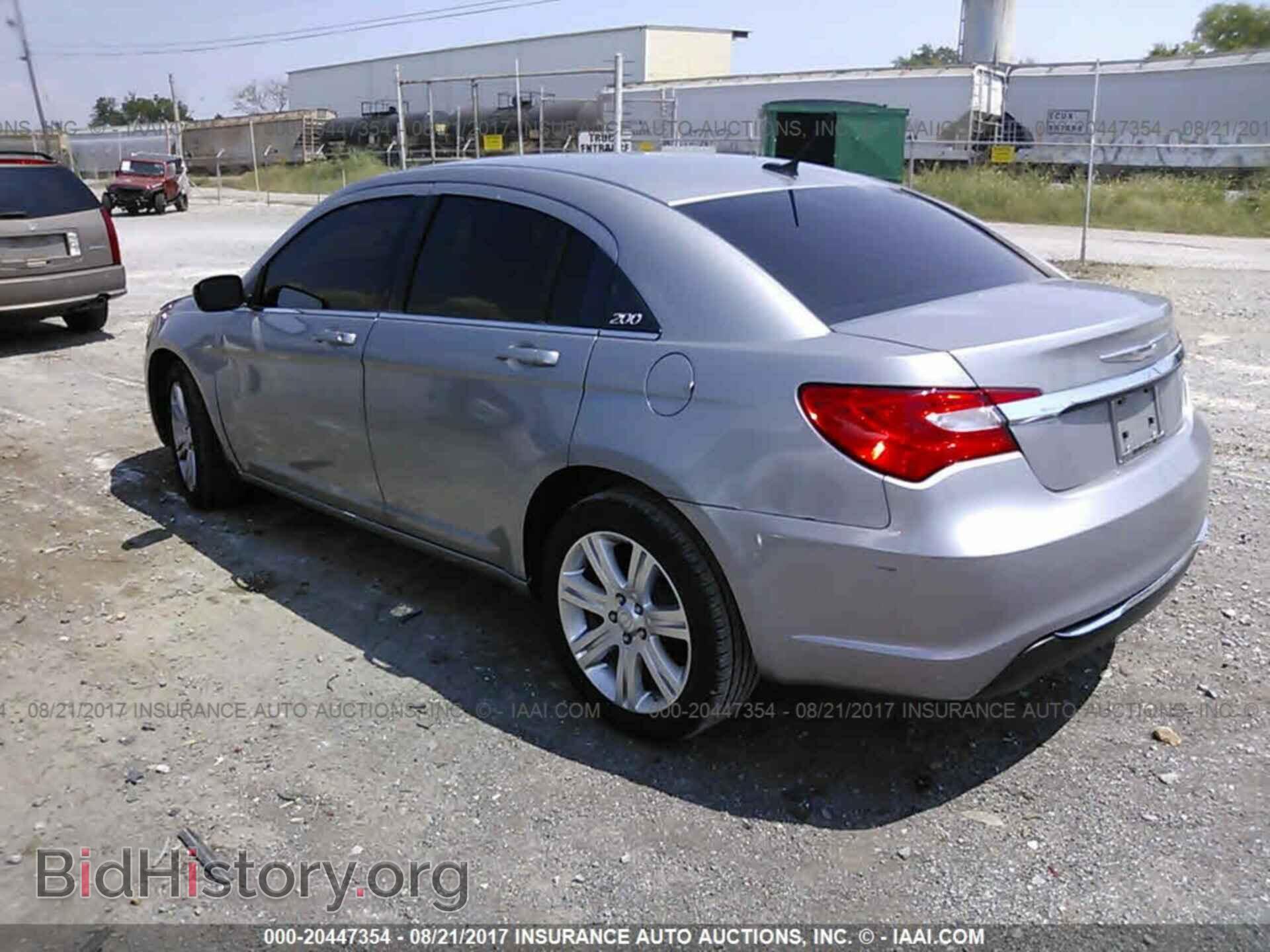 2013 Chrysler 200 - VIN: 1C3CCBBB3DN632874 - Photo 3