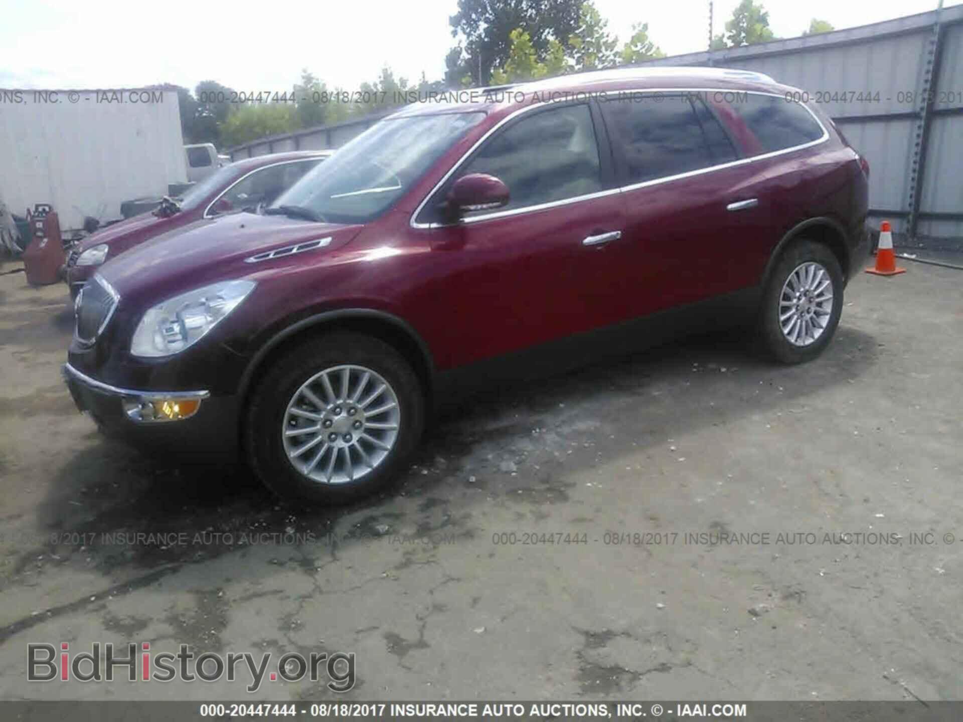 2012 Buick Enclave - VIN: 5GAKRCED2CJ133600 - Фото 2