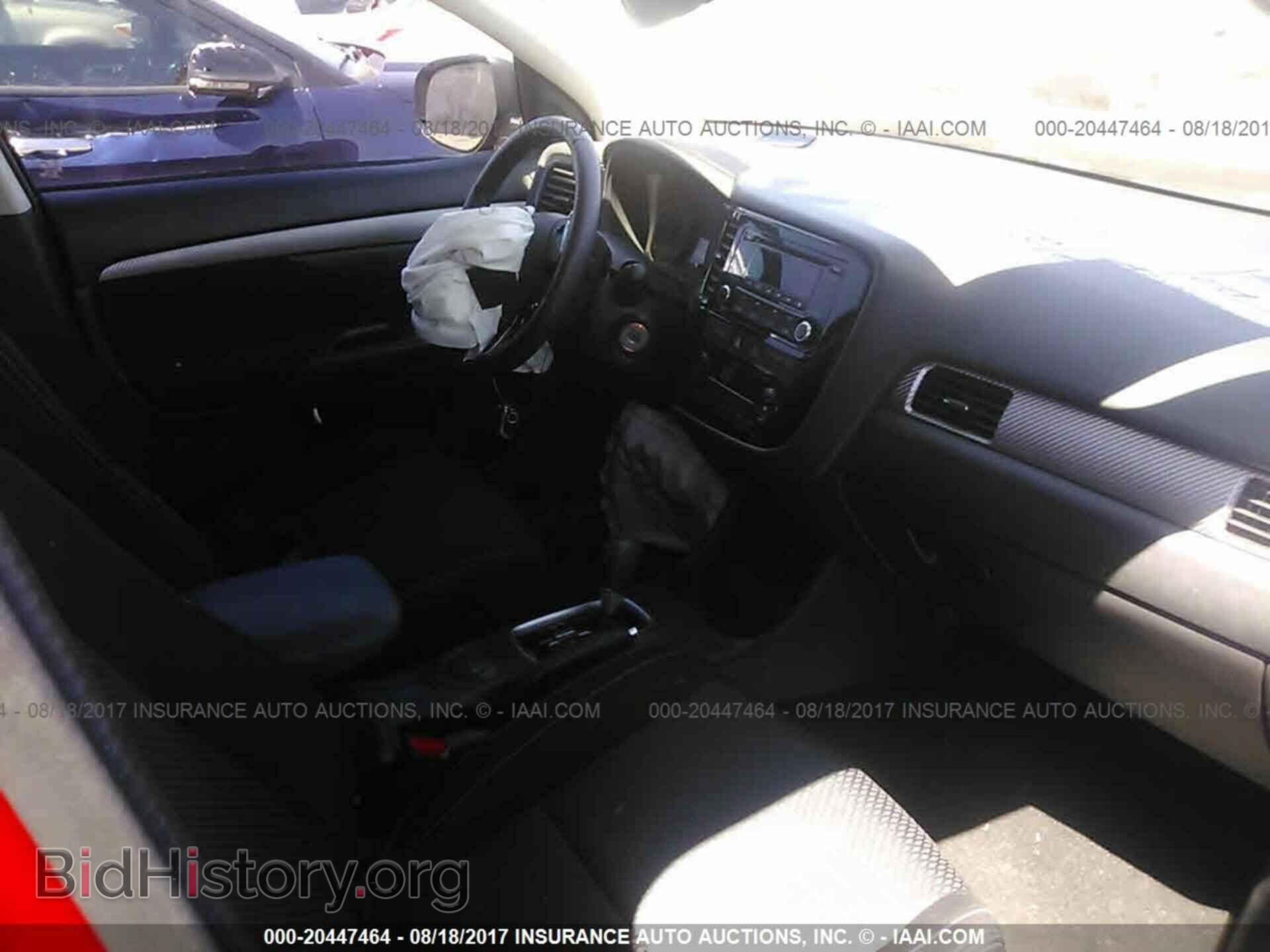 2016 Mitsubishi Outlander - VIN: JA4AD2A37GZ046941 - Фото 5