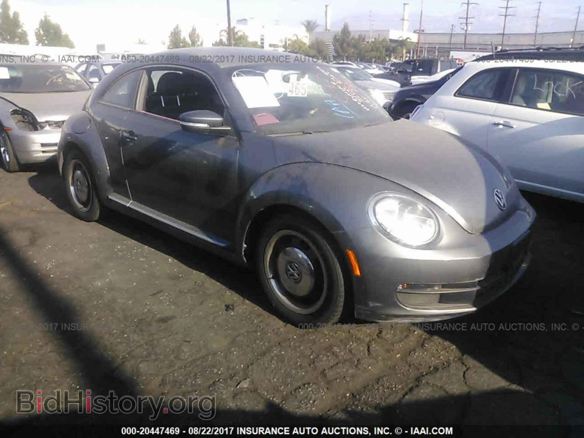 Фотография 3VWJP7AT3CM628697 - Volkswagen Beetle 2012