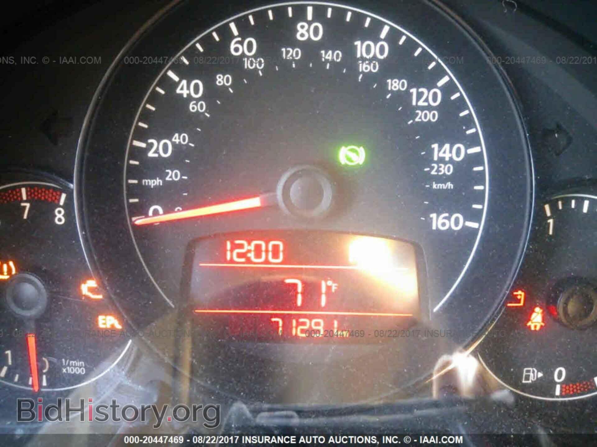 2012 Volkswagen Beetle - VIN: 3VWJP7AT3CM628697 - Фото 7
