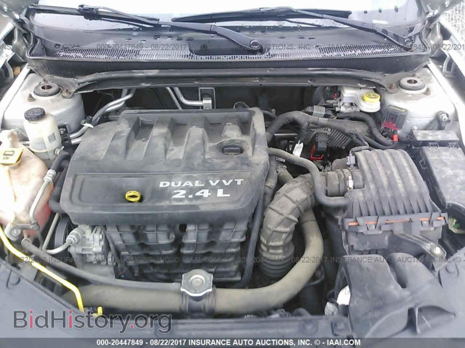 2012 Chrysler 200 - VIN: 1C3CCBCB9CN258056 - Фото 10