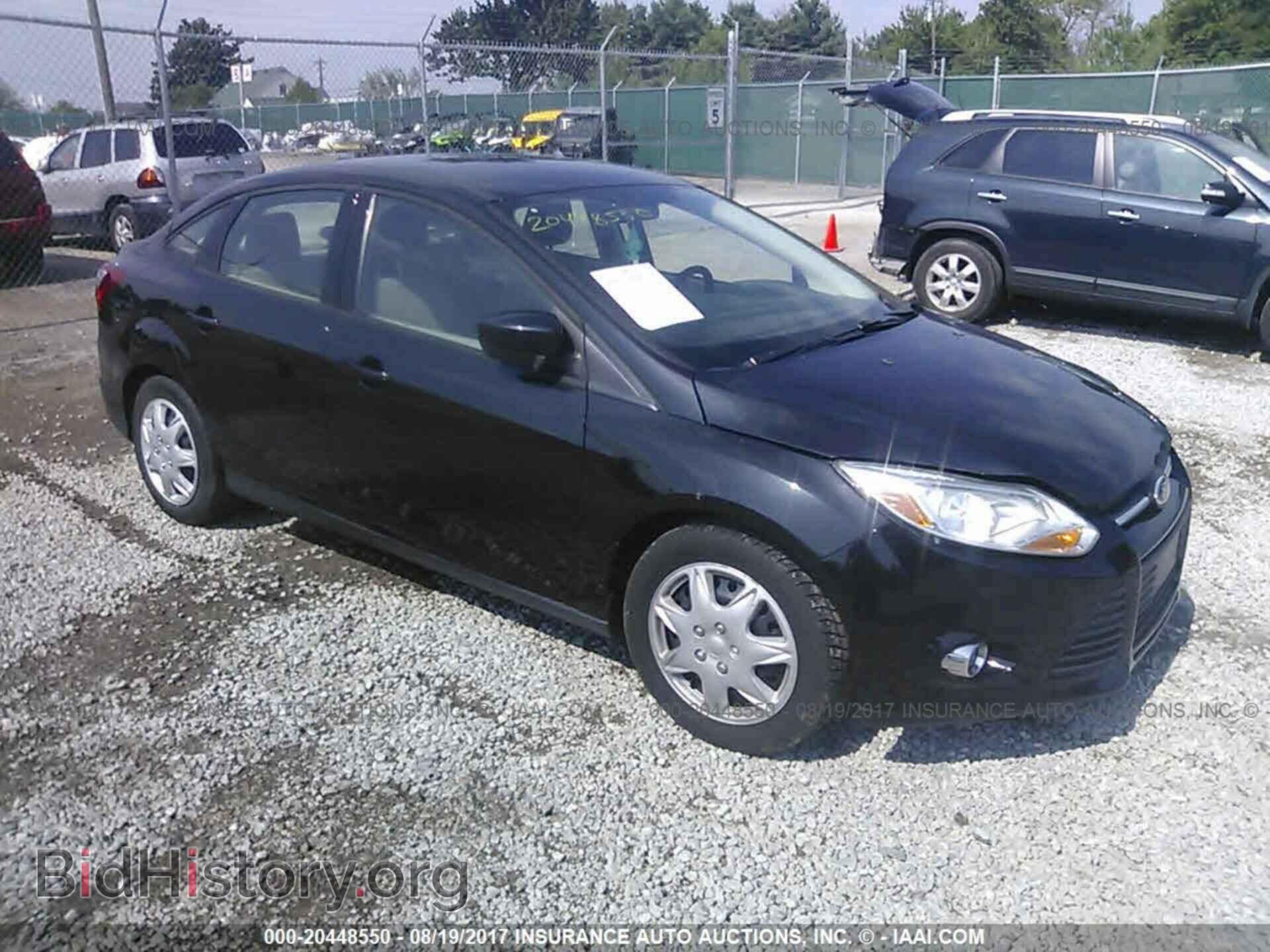 Photo 1FAHP3F25CL382902 - Ford Focus 2012