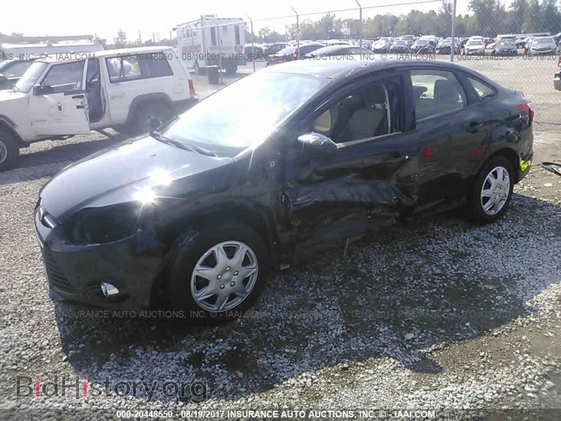 2012 Ford Focus - VIN: 1FAHP3F25CL382902 - Photo 2