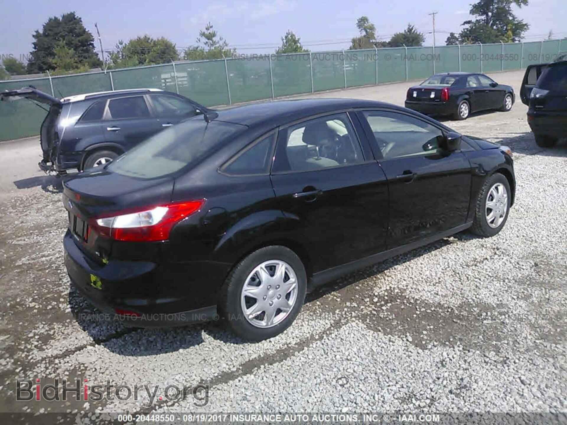 2012 Ford Focus - VIN: 1FAHP3F25CL382902 - Photo 4