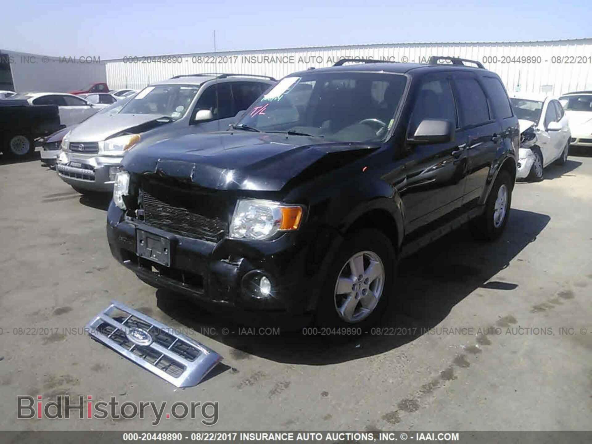 2012 Ford Escape - VIN: 1FMCU0DG5CKA64886 - Фото 2