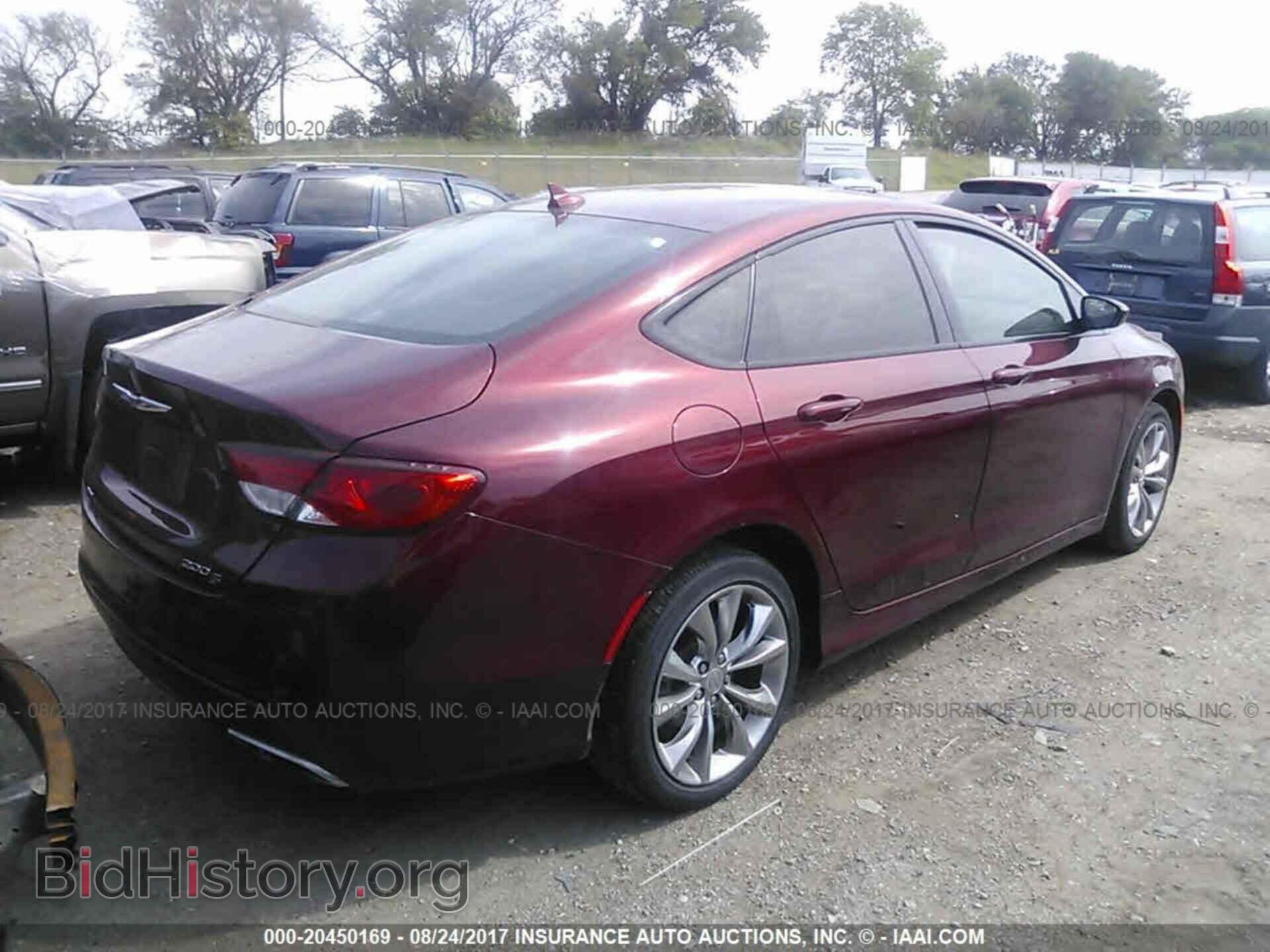 2015 Chrysler 200 - VIN: 1C3CCCDG4FN523180 - Photo 4