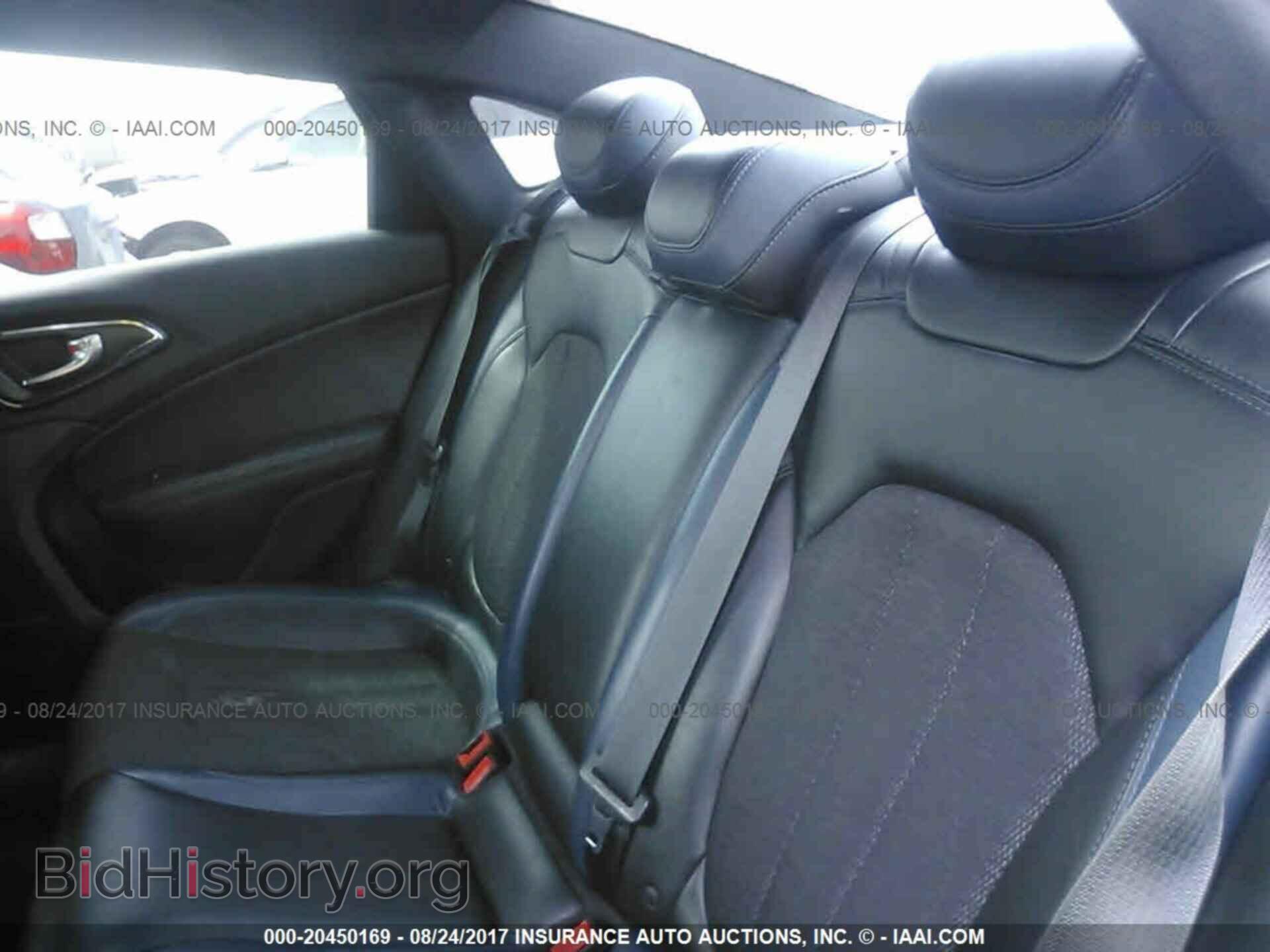 2015 Chrysler 200 - VIN: 1C3CCCDG4FN523180 - Photo 8