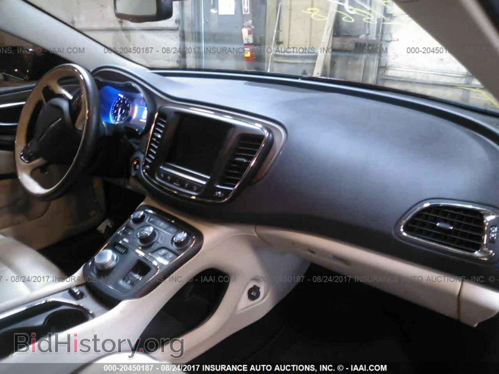 2015 Chrysler 200 - VIN: 1C3CCCCG9FN740287 - Photo 5