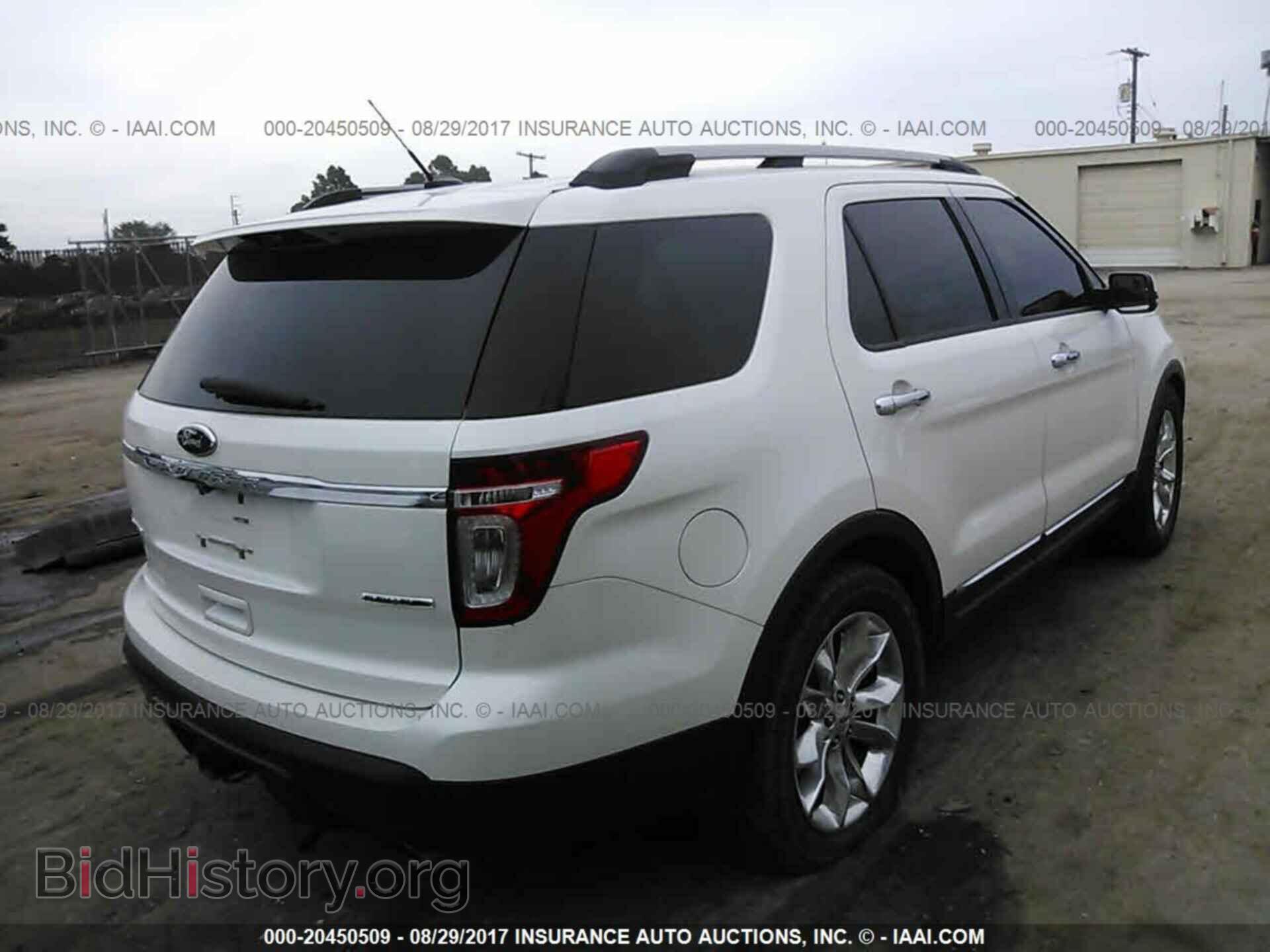 2013 Ford Explorer - VIN: 1FM5K7F81DGA29196 - Photo 4