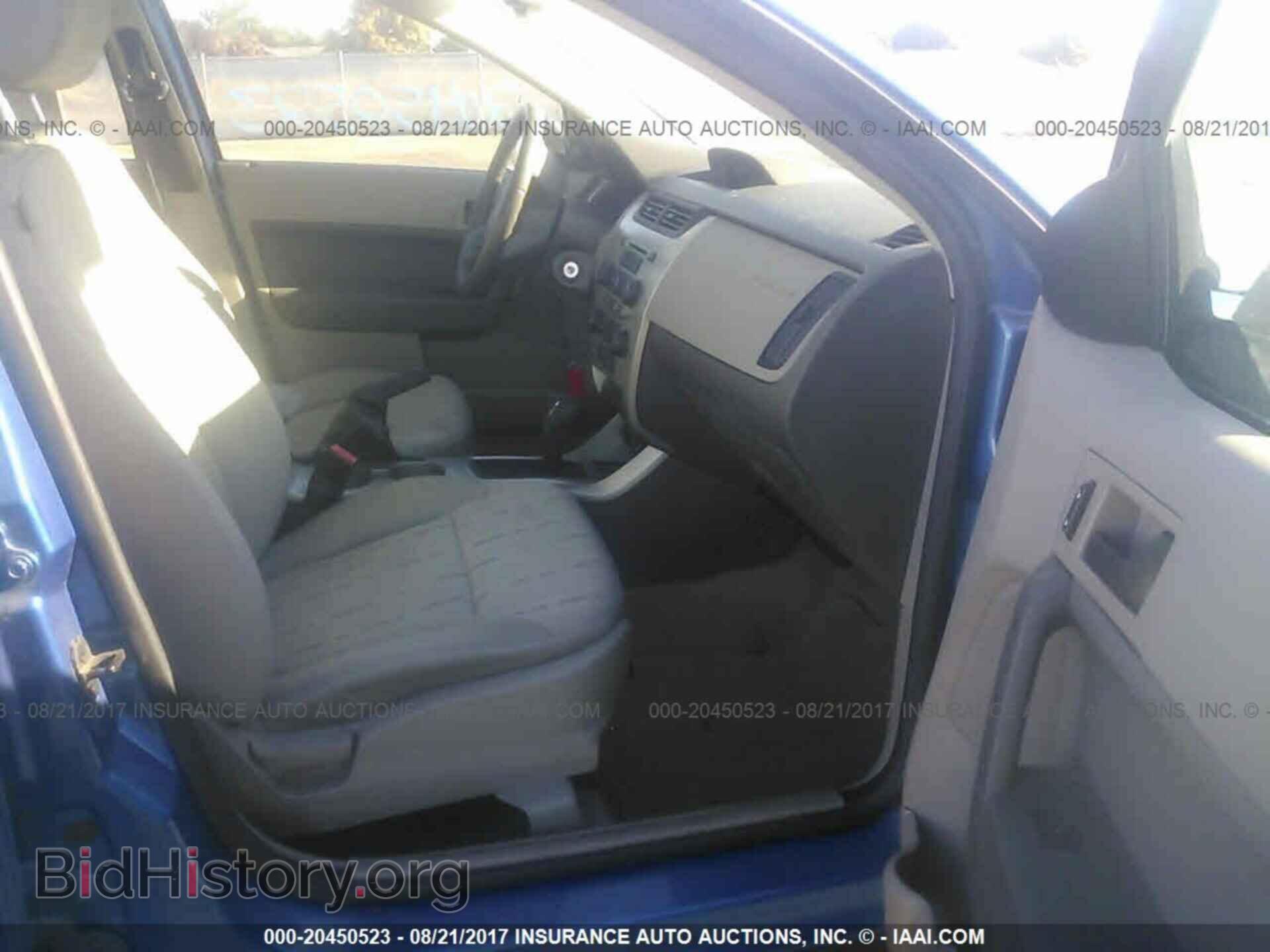 2011 Ford Focus - VIN: 1FAHP3FN3BW180437 - Фото 5