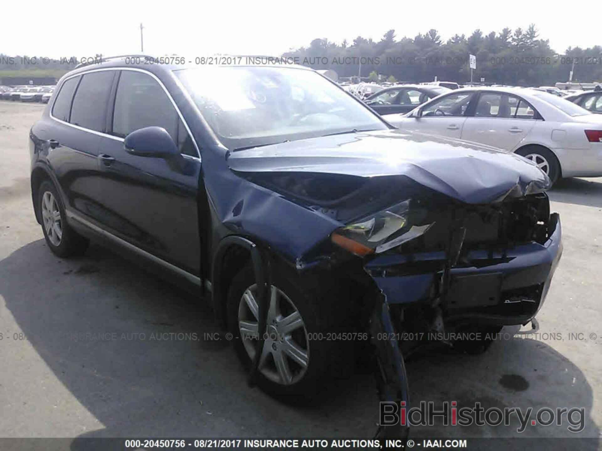 Photo WVGEF9BP0CD006618 - Volkswagen Touareg 2012