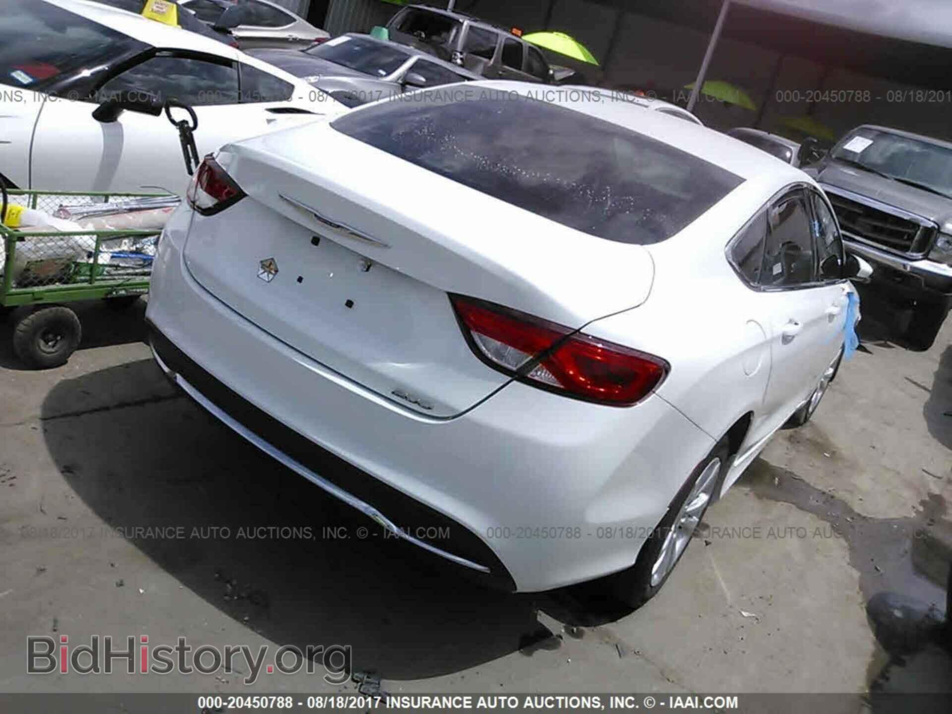 2015 Chrysler 200 - VIN: 1C3CCCAB5FN685652 - Photo 4
