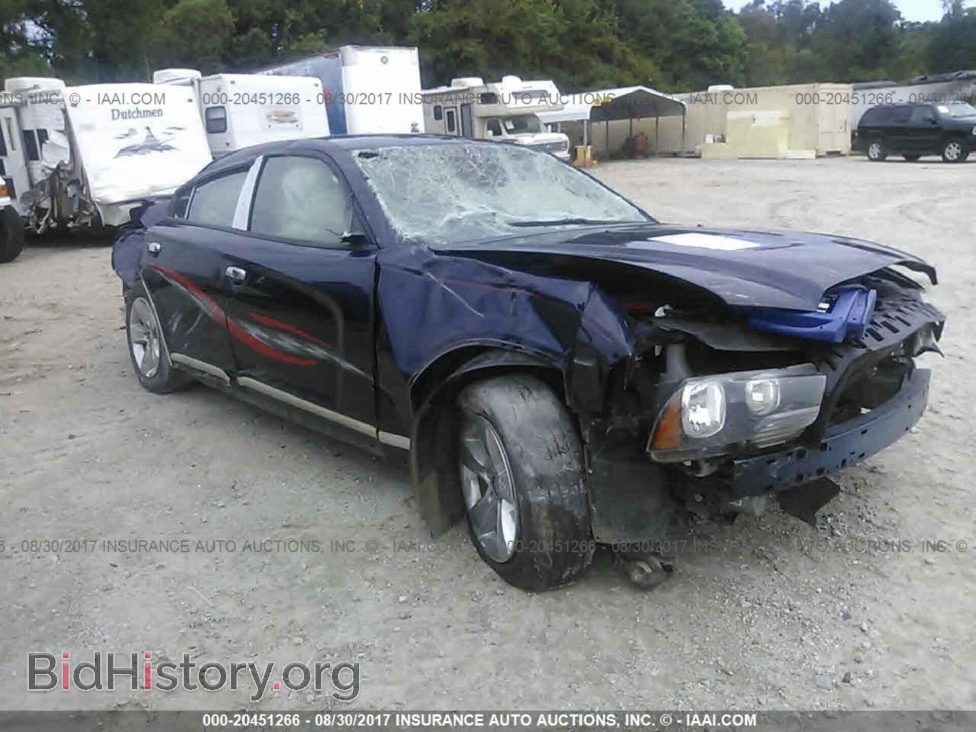 Photo 2C3CDXBG0DH563351 - Dodge Charger 2013