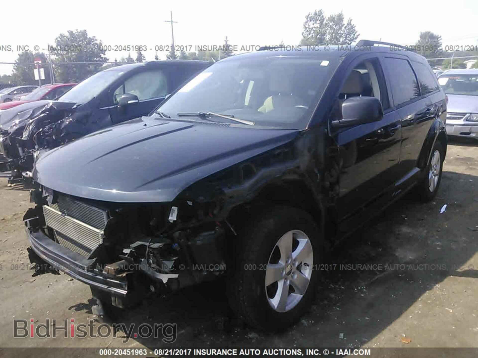 2011 Dodge Journey - VIN: 3D4PG4FB3BT550019 - Фото 2