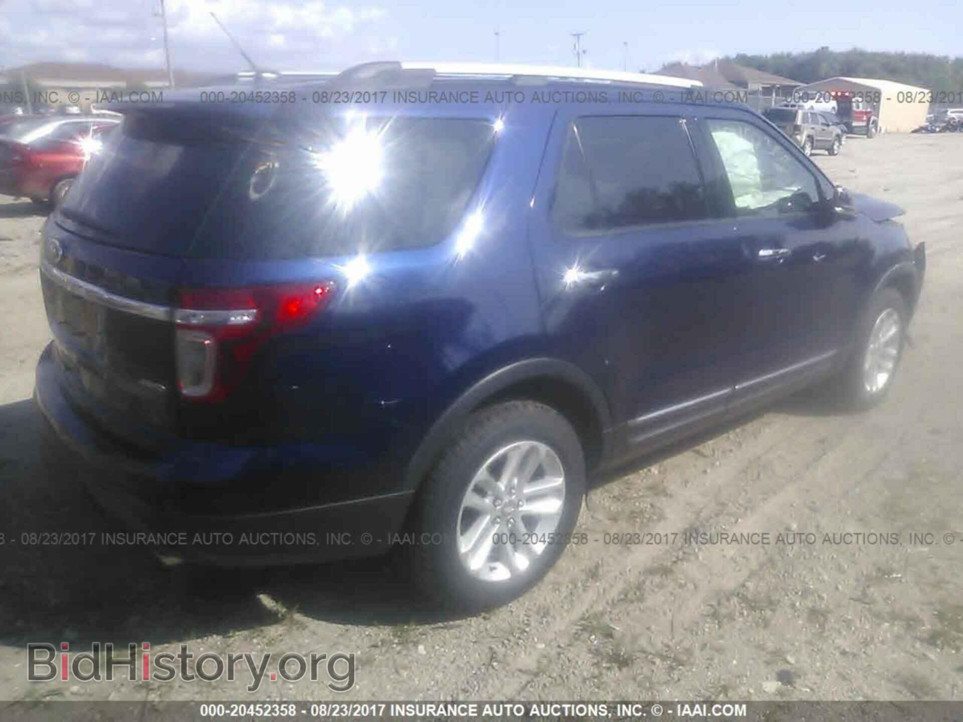 2011 Ford Explorer - VIN: 1FMHK8D86BGA76761 - Photo 4
