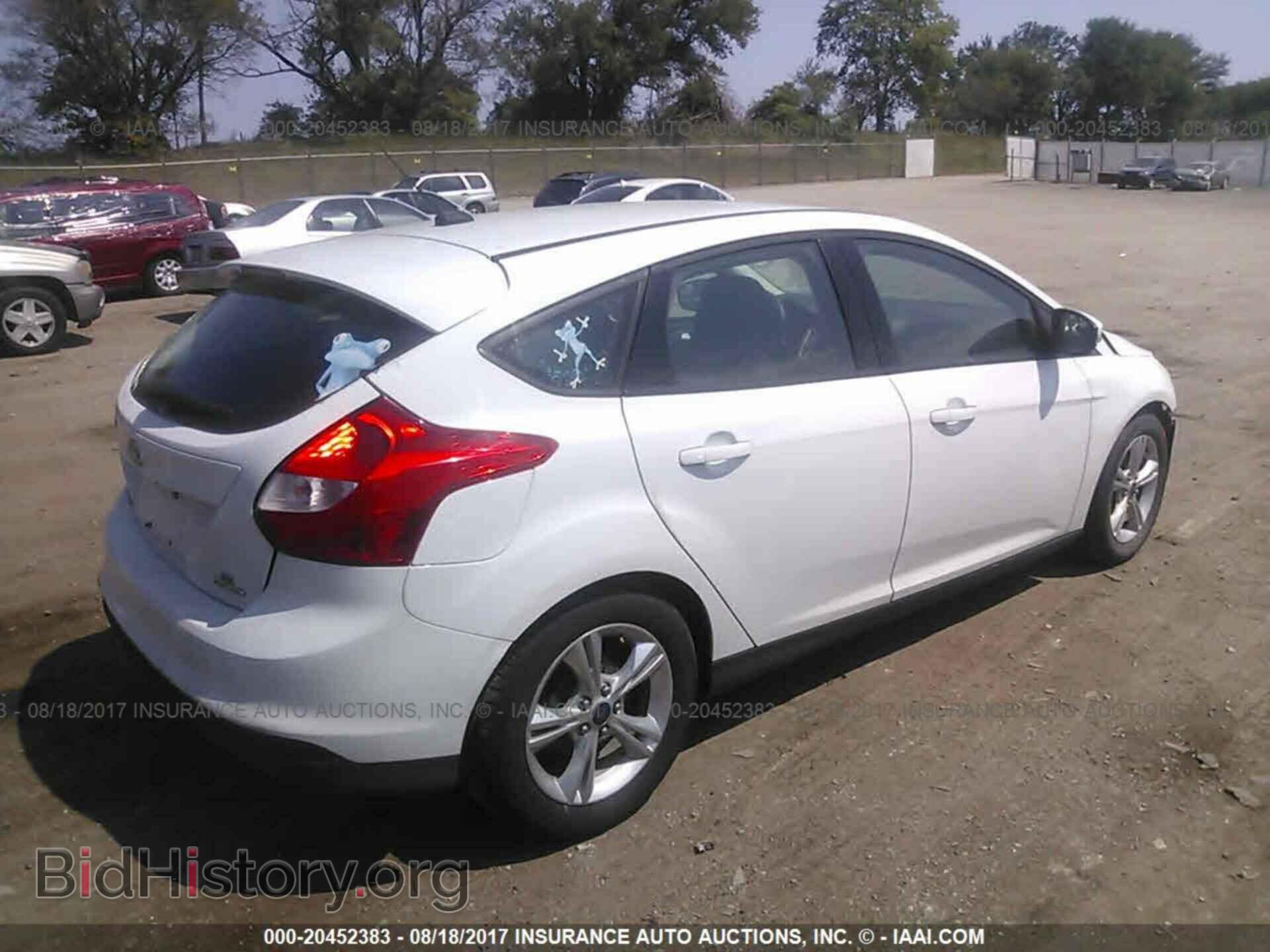 2014 Ford Focus - VIN: 1FADP3K20EL296596 - Photo 4