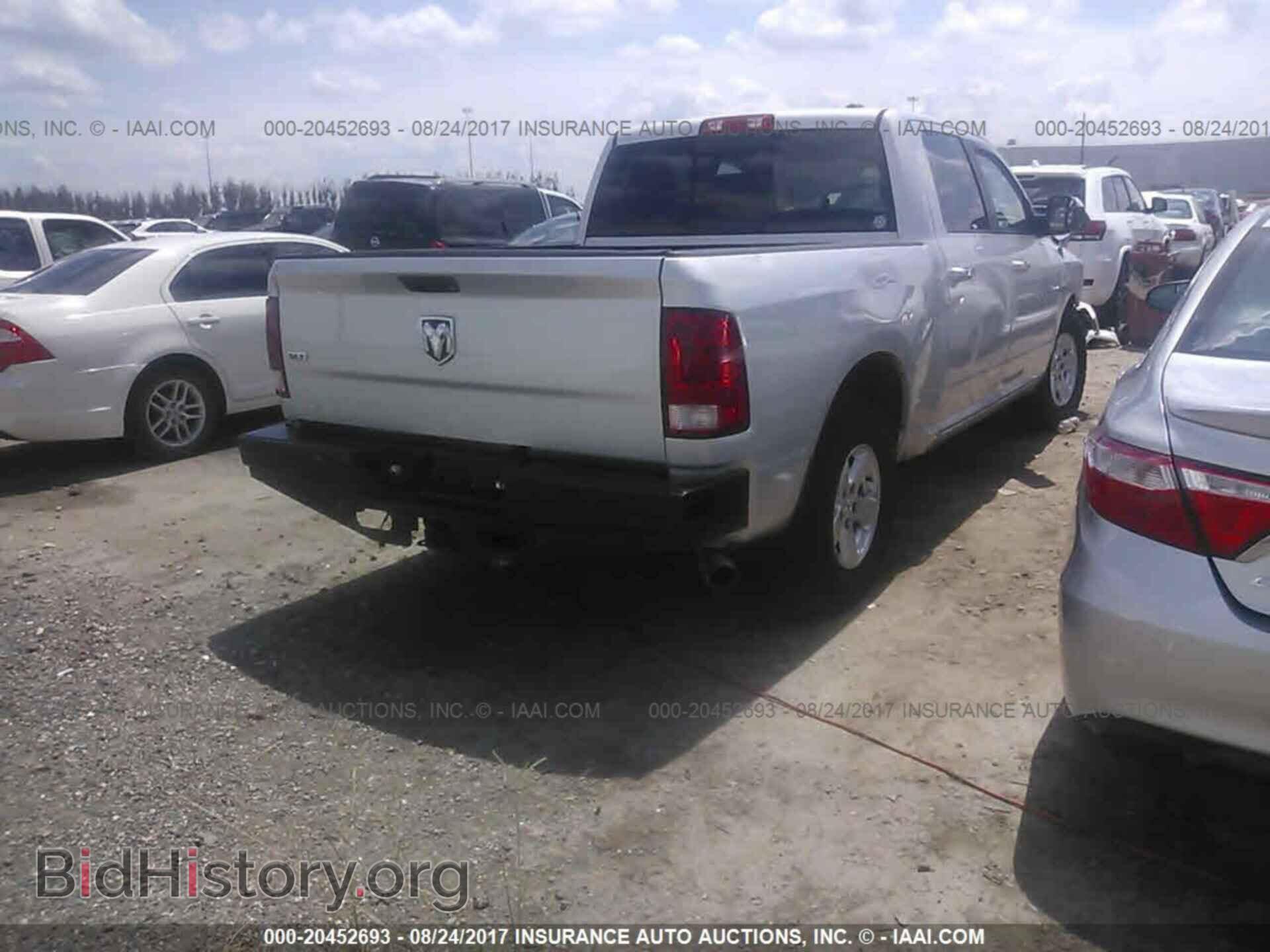 2012 Dodge Ram 1500 - VIN: 1C6RD6LTXCS113264 - Photo 4
