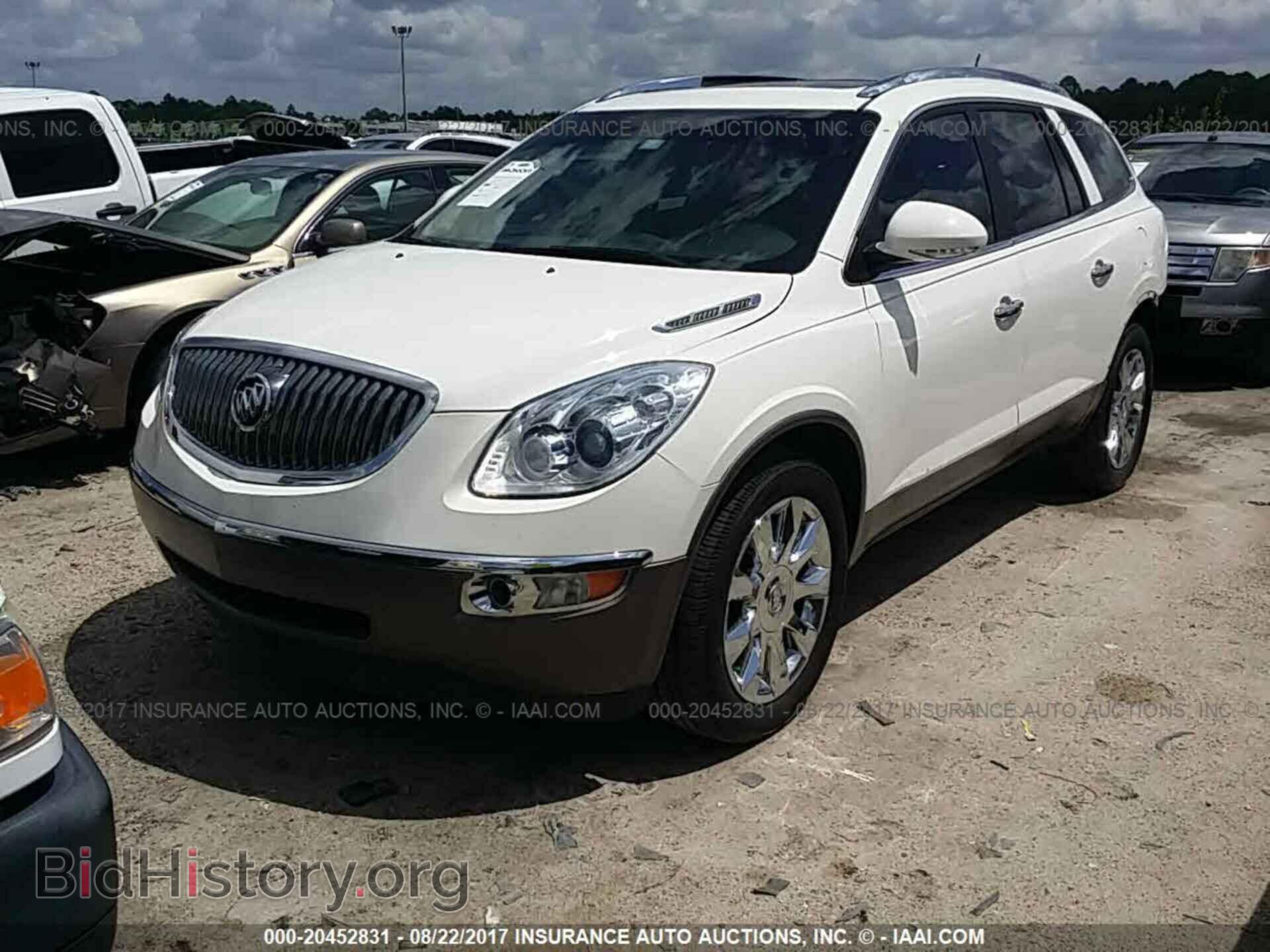 2012 Buick Enclave - VIN: 5GAKRDED1CJ249327 - Фото 2