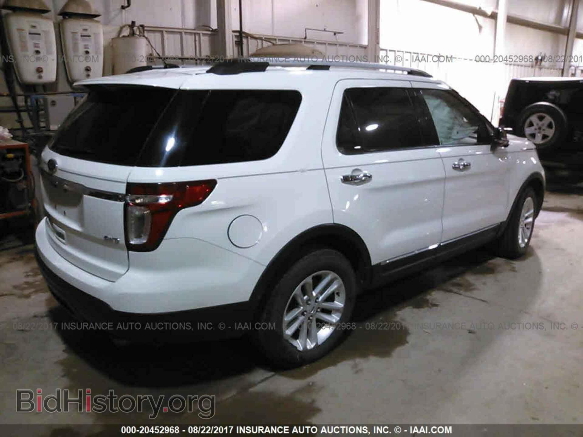 2012 Ford Explorer - VIN: 1FMHK8D86CGA61453 - Photo 4