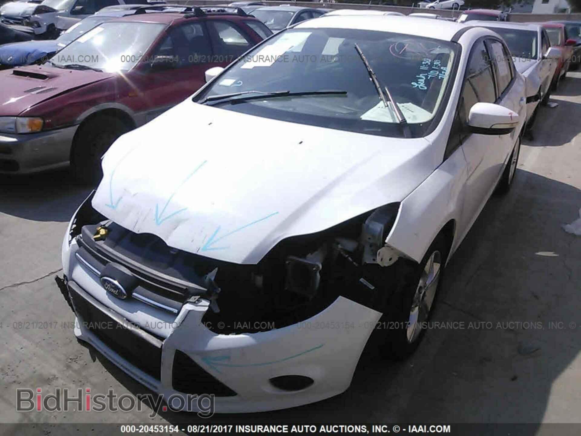 2013 Ford Focus - VIN: 1FADP3F28DL253097 - Photo 2