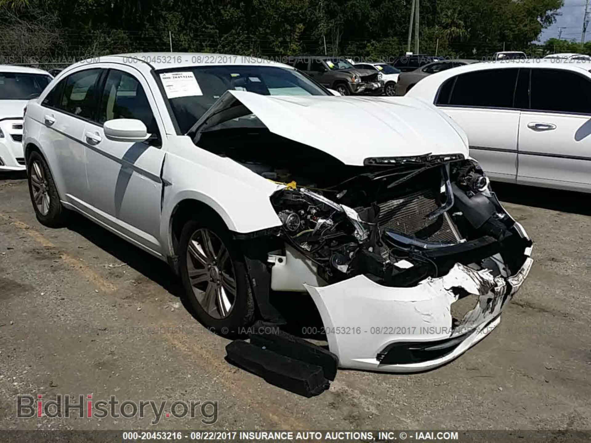 Фотография 1C3CCBAB2DN704682 - Chrysler 200 2013