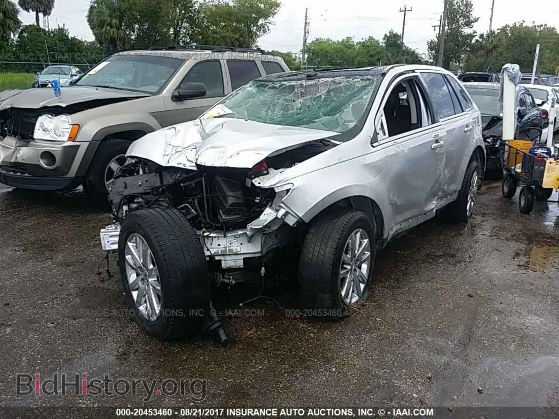 2011 Ford Edge - VIN: 2FMDK3KC9BBB43210 - Photo 2