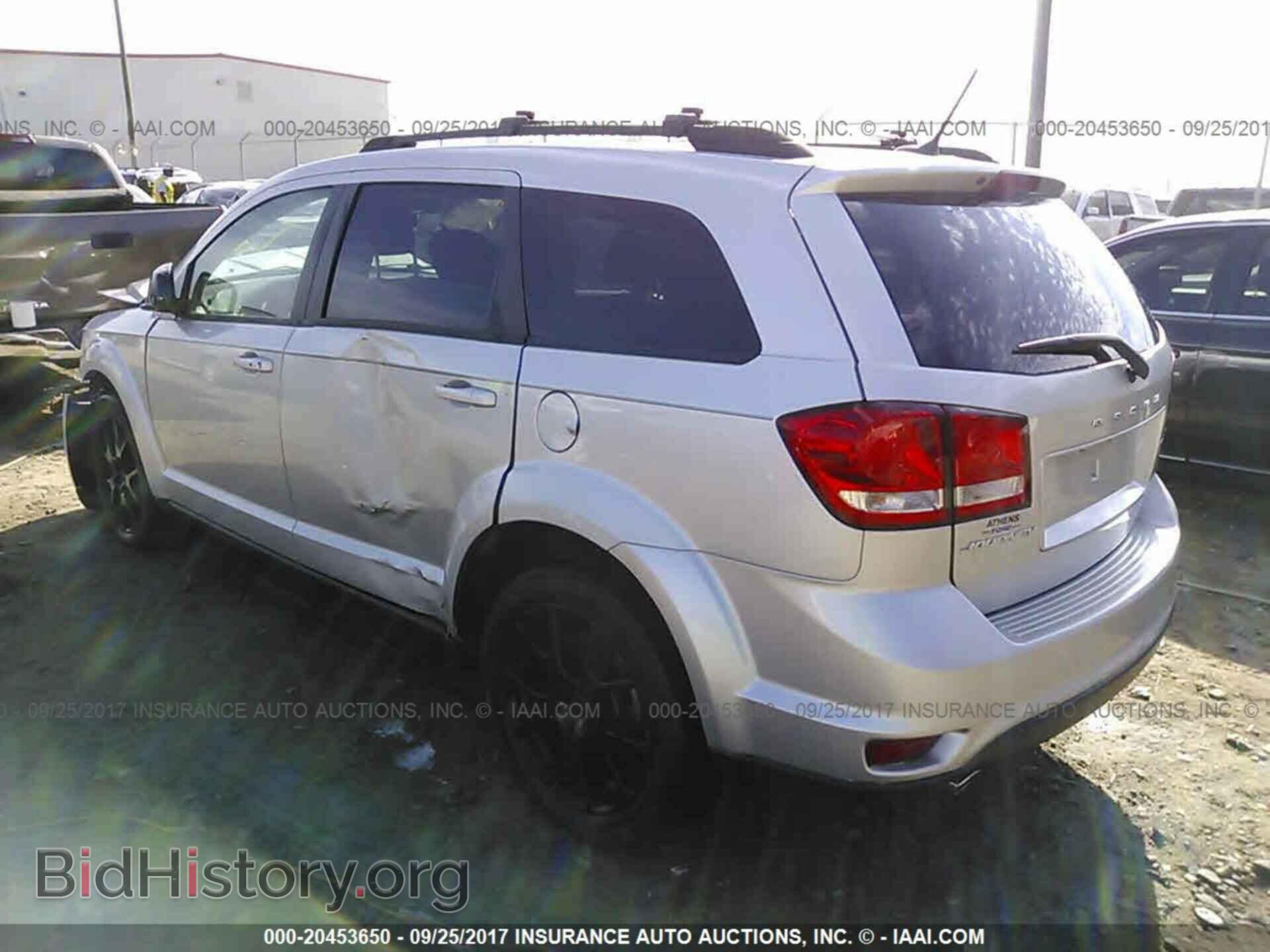 2014 Dodge Journey - VIN: 3C4PDCBG8ET112005 - Фото 3