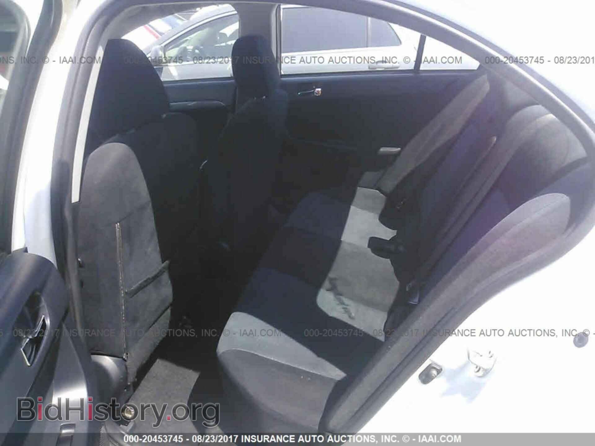 2011 Mitsubishi Lancer - VIN: JA32U8FW6BU025731 - Фото 8