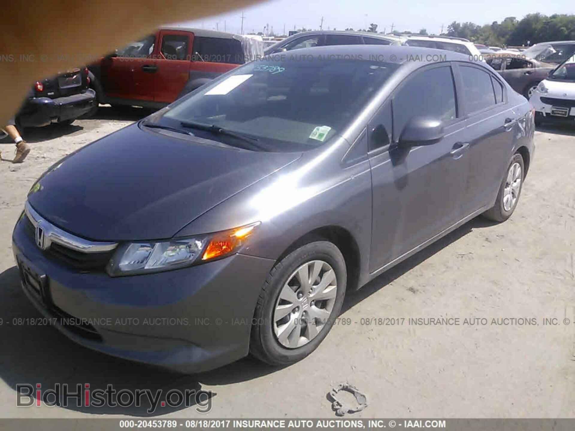 2012 Honda Civic - VIN: 2HGFB2F59CH312757 - Фото 2