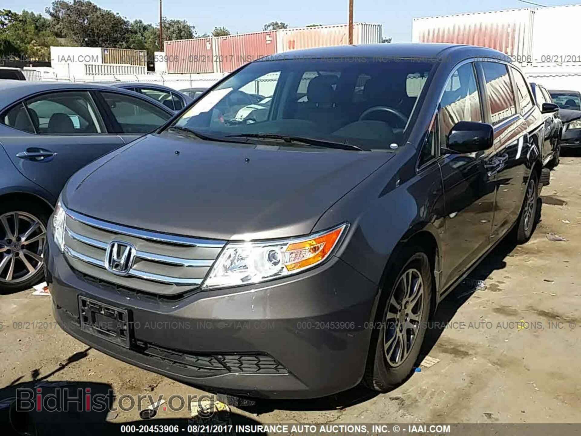 2012 Honda Odyssey - VIN: 5FNRL5H41CB070664 - Фото 2