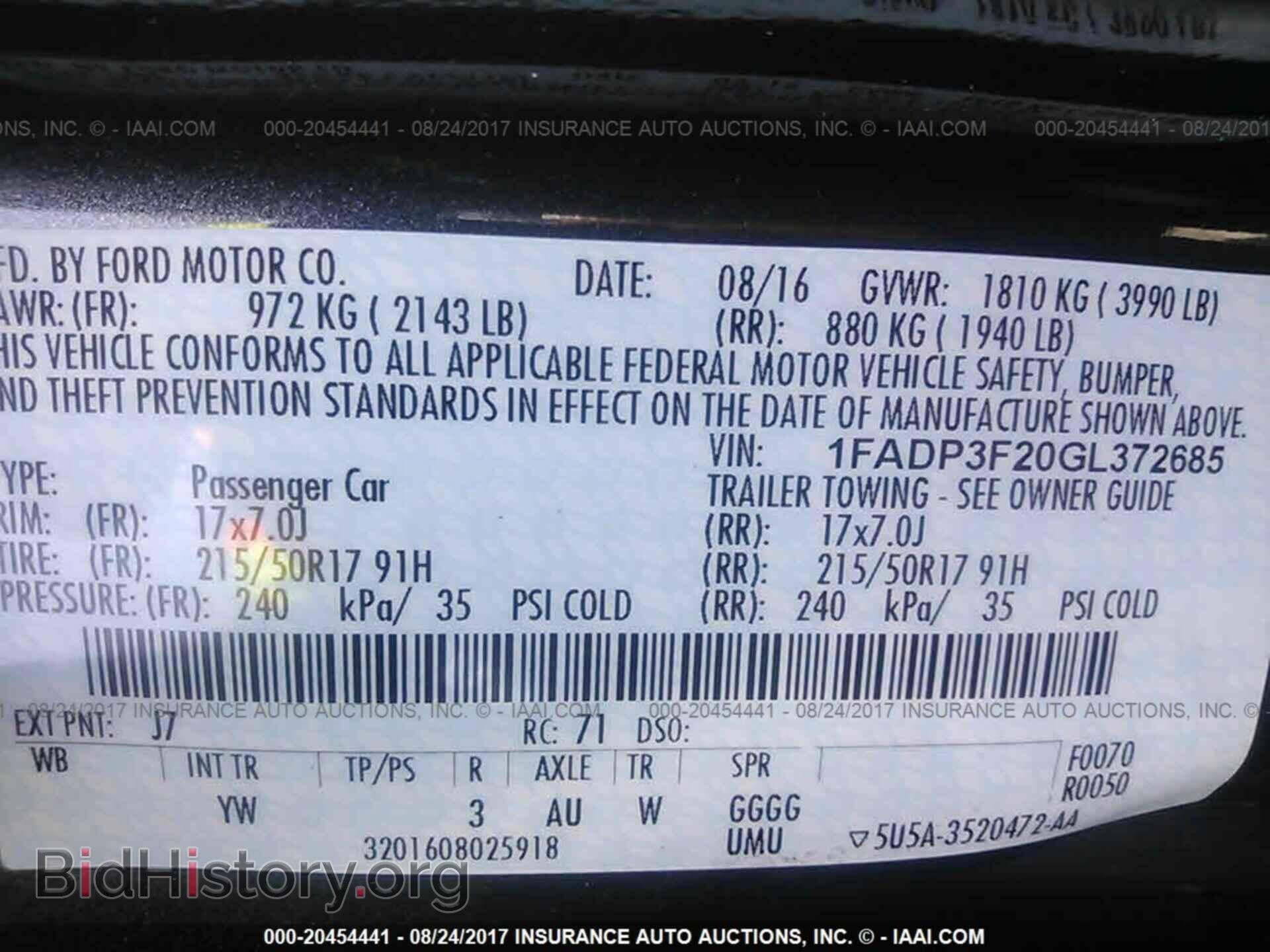 2016 Ford Focus - VIN: 1FADP3F20GL372685 - Photo 9