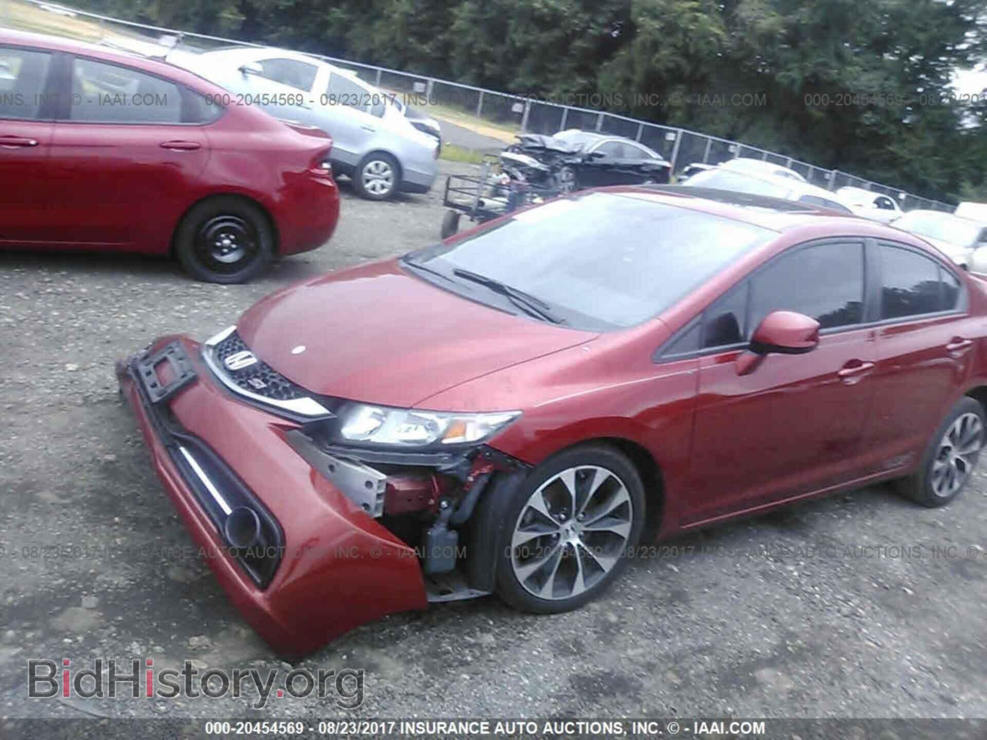 2013 Honda Civic - VIN: 2HGFB6E51DH706876 - Photo 2