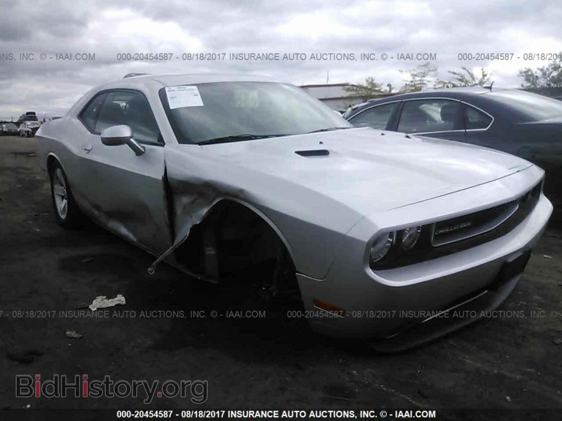 Photo 2C3CDYAG8CH104266 - Dodge Challenger 2012