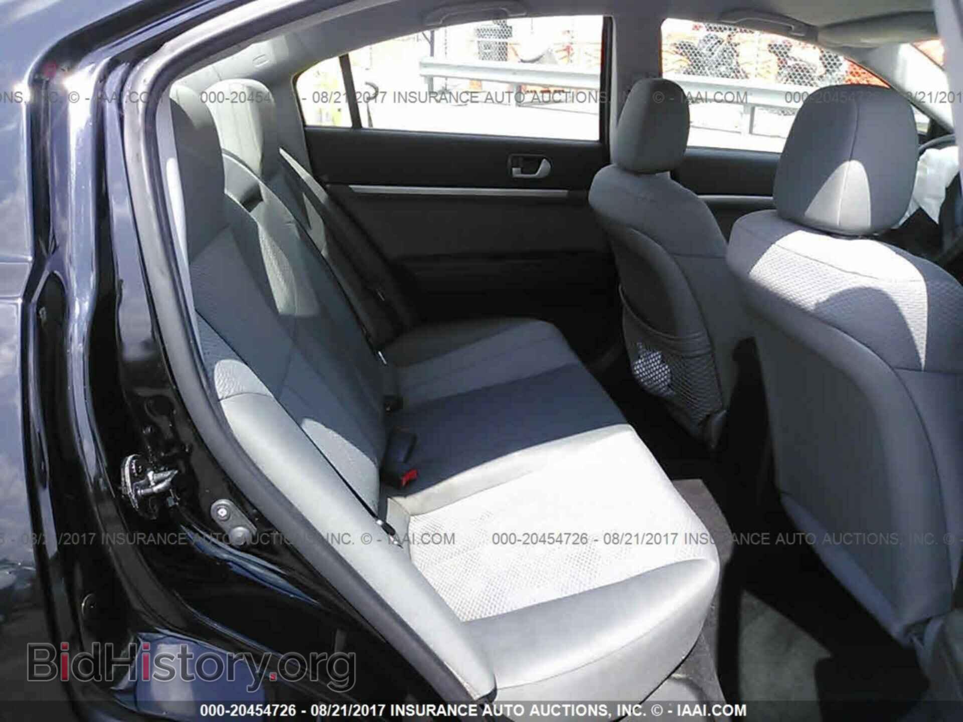2011 Mitsubishi Galant - VIN: 4A32B2FF2BE010624 - Фото 8
