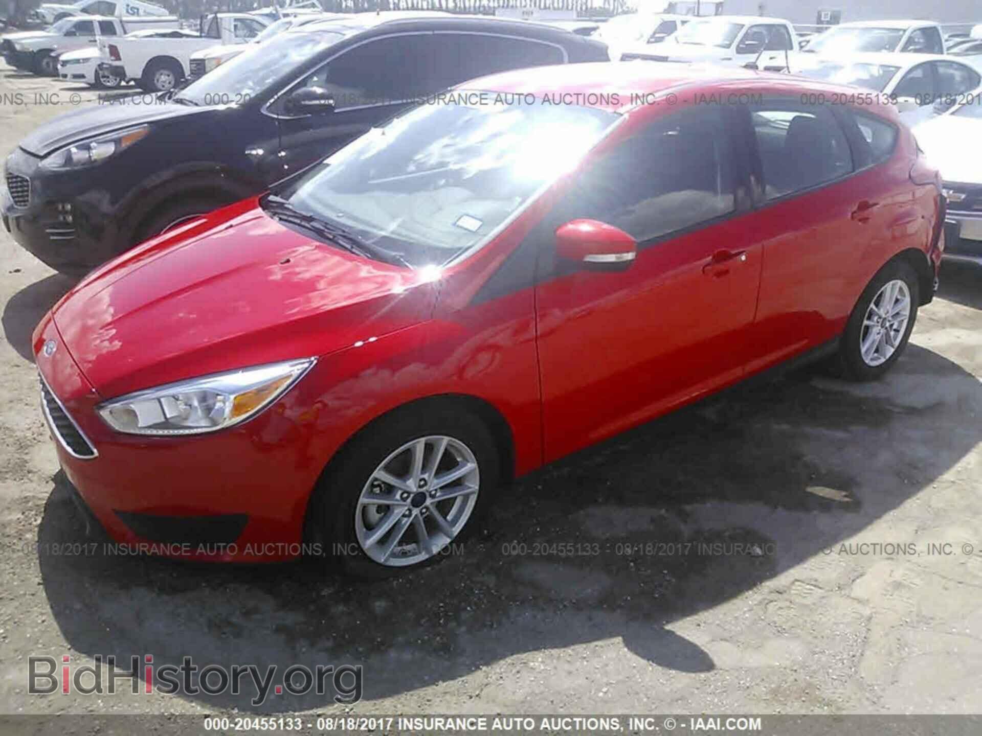 2017 Ford Focus - VIN: 1FADP3K26HL249190 - Photo 2