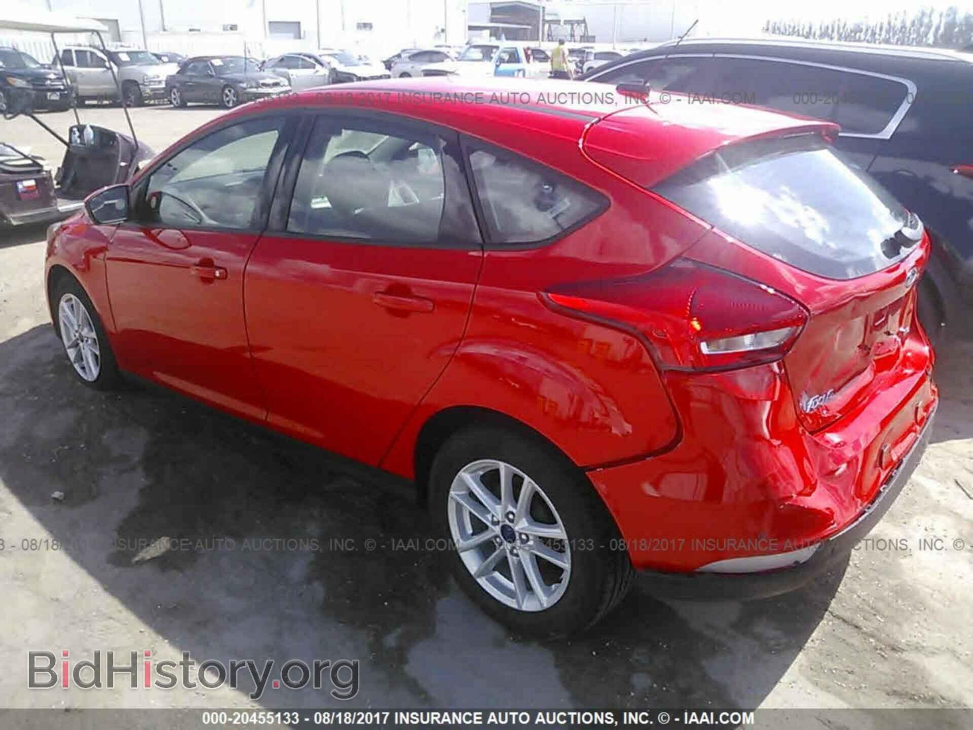 2017 Ford Focus - VIN: 1FADP3K26HL249190 - Photo 3