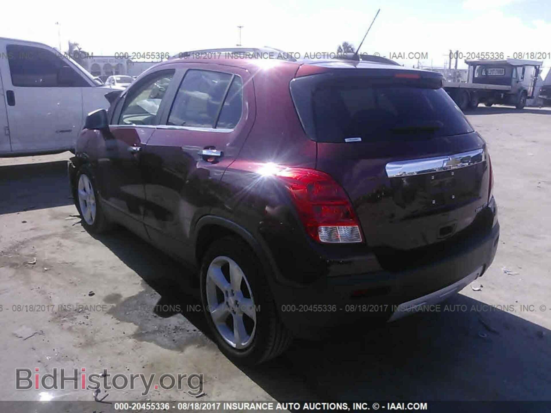 2016 Chevrolet Trax - VIN: 3GNCJMSB0GL161663 - Photo 3