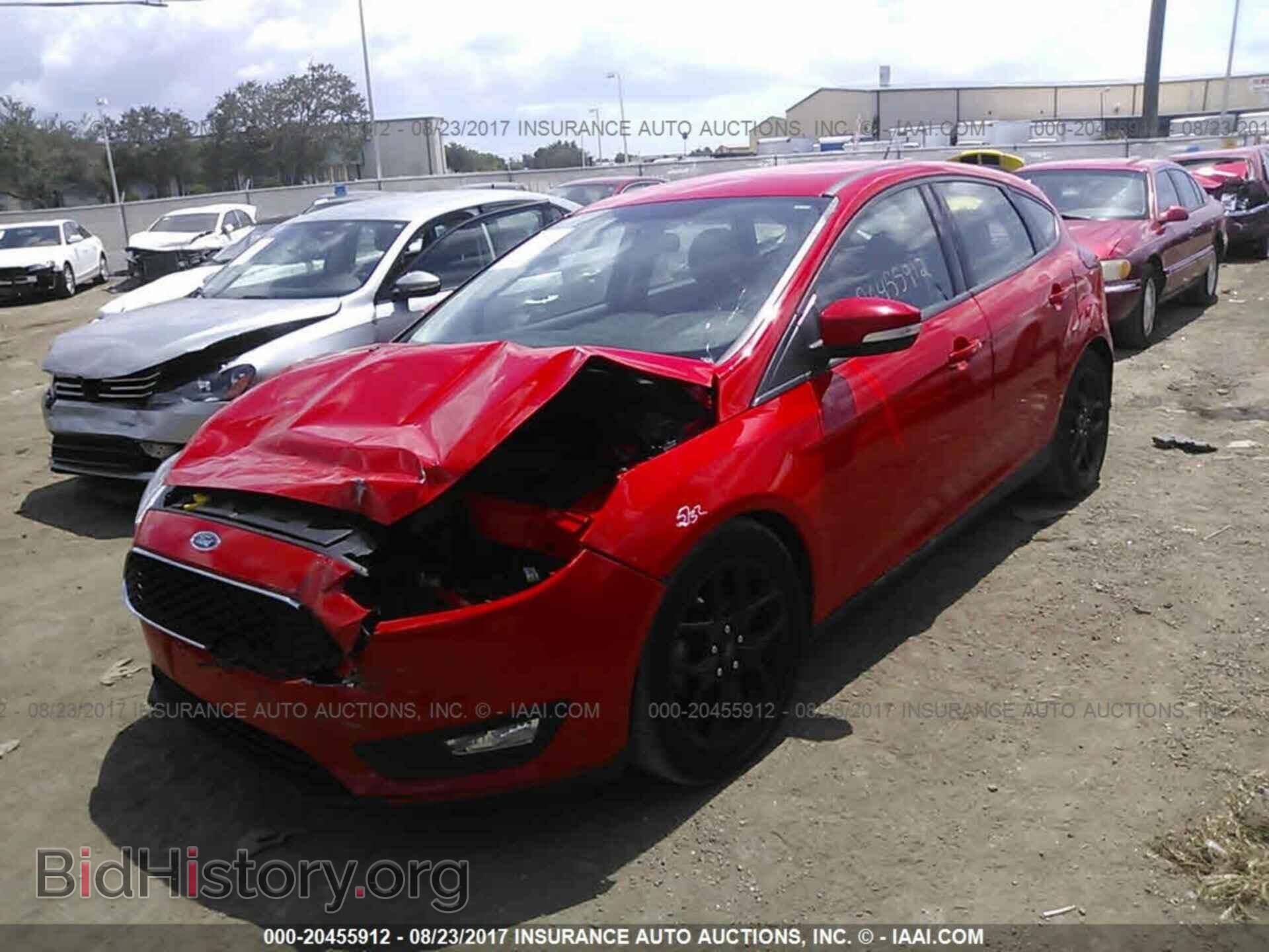 2016 Ford Focus - VIN: 1FADP3K21GL321752 - Фото 2