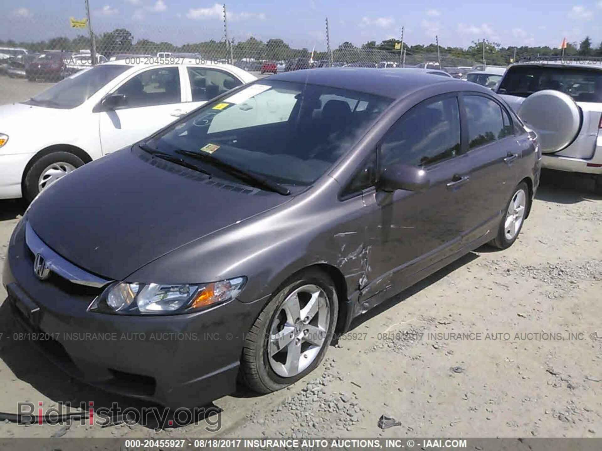 2011 Honda CIVIC (VIN 19XFA1F68BE013632) — фото 2 из 10