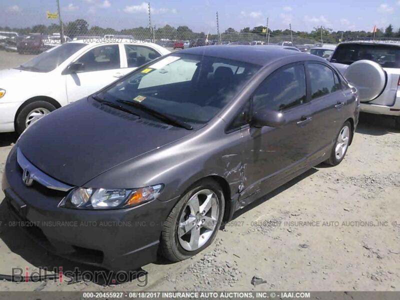 2011 Honda CIVIC (VIN 19XFA1F68BE013632) — фото 2 из 10