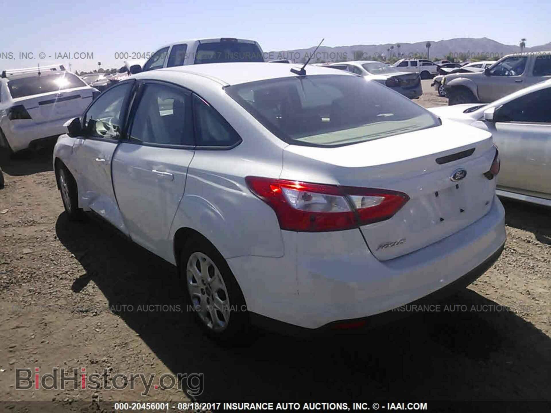 2012 Ford Focus - VIN: 1FAHP3F29CL156779 - Photo 3