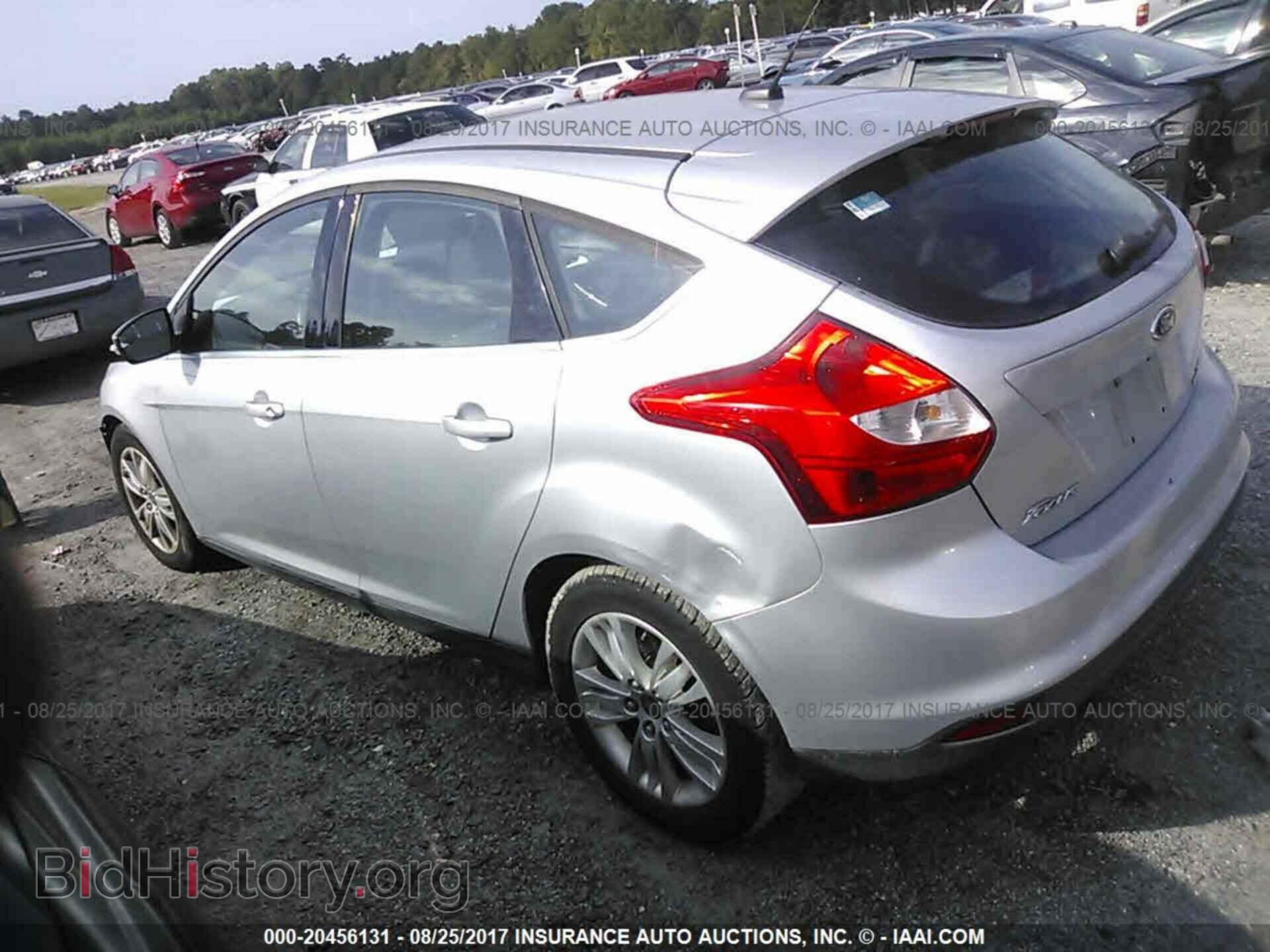 2012 Ford Focus - VIN: 1FAHP3M28CL393685 - Photo 3