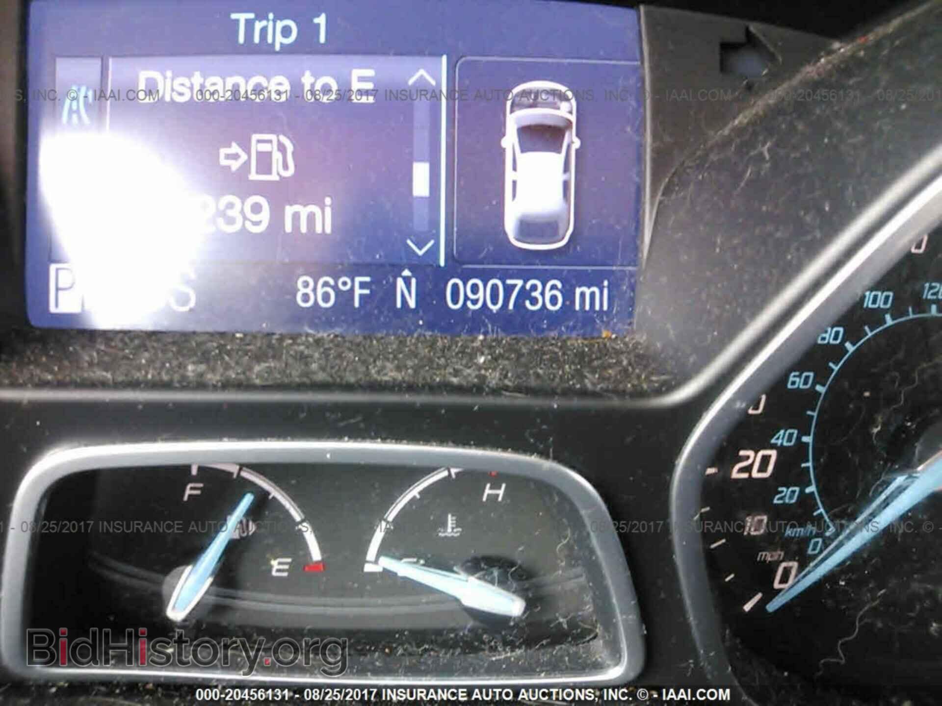 2012 Ford Focus - VIN: 1FAHP3M28CL393685 - Photo 7