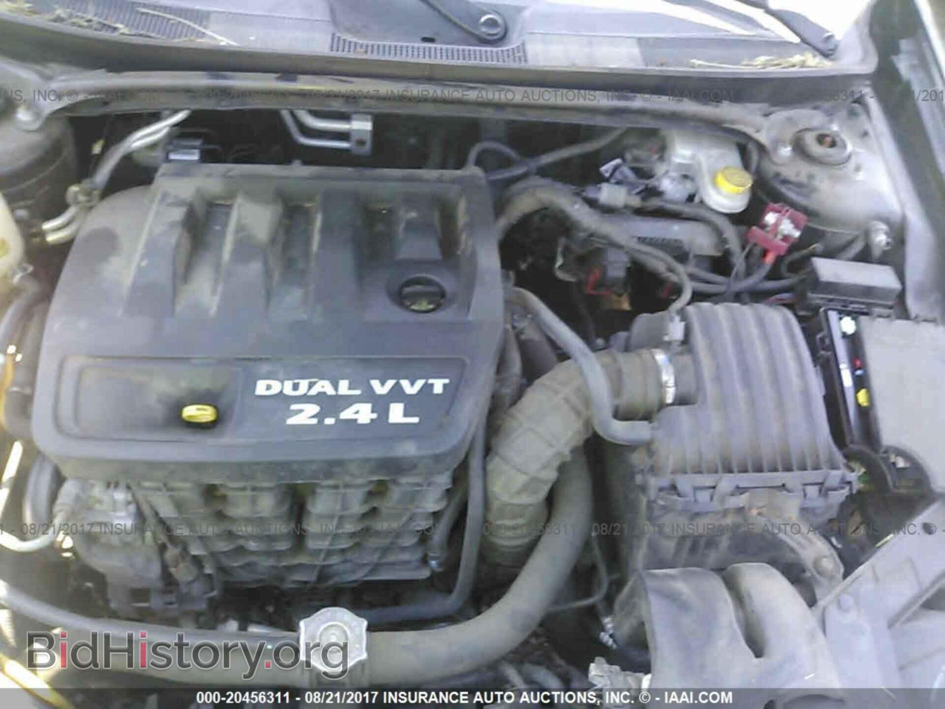 2011 Chrysler 200 - VIN: 1C3BC2FB5BN615853 - Photo 10
