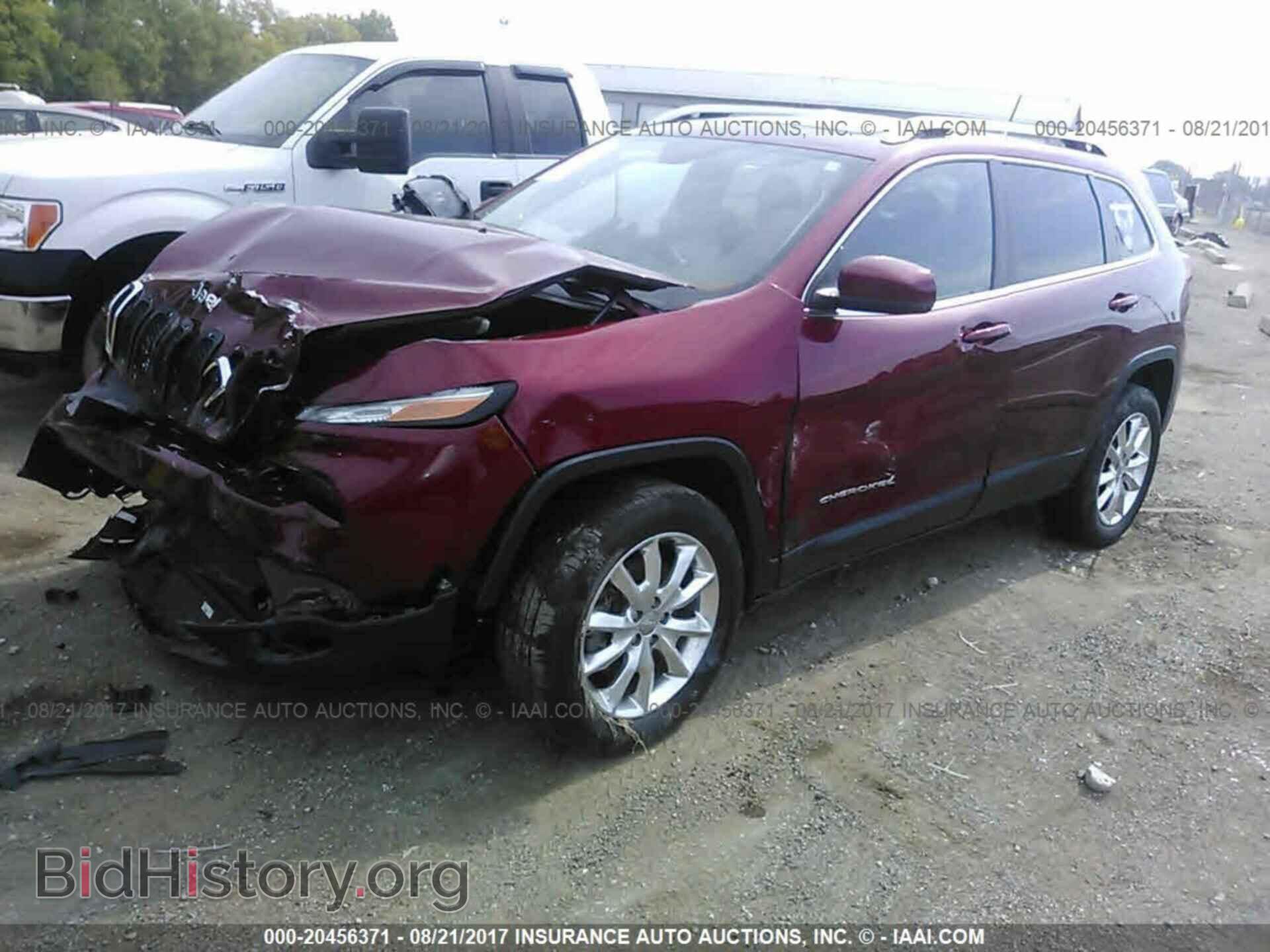2015 Jeep Cherokee - VIN: 1C4PJMDS0FW557060 - Фото 2
