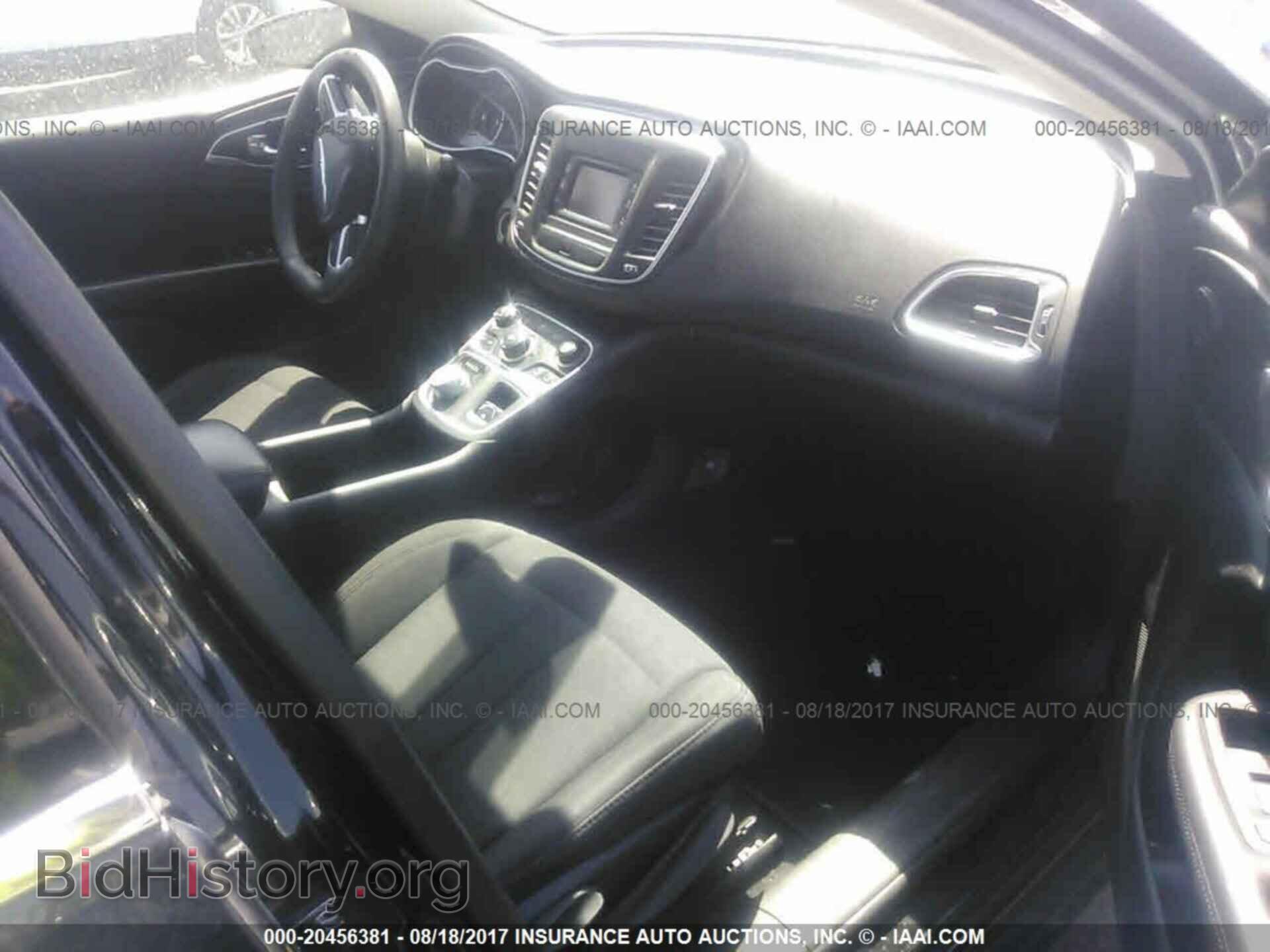2015 Chrysler 200 - VIN: 1C3CCCAB6FN578349 - Photo 5